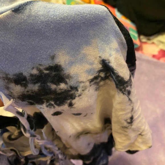 Graphic t-shirt - Picture 3 of 3